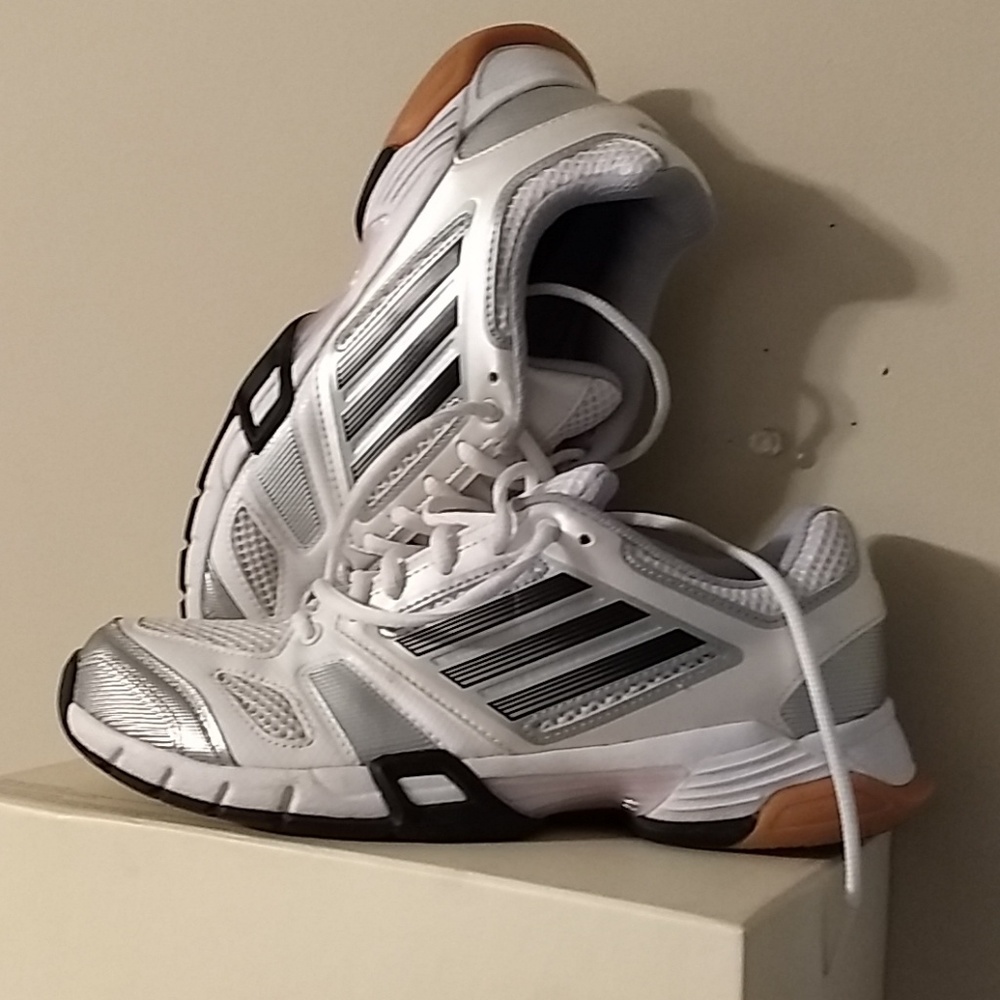 Women's Running Shoes